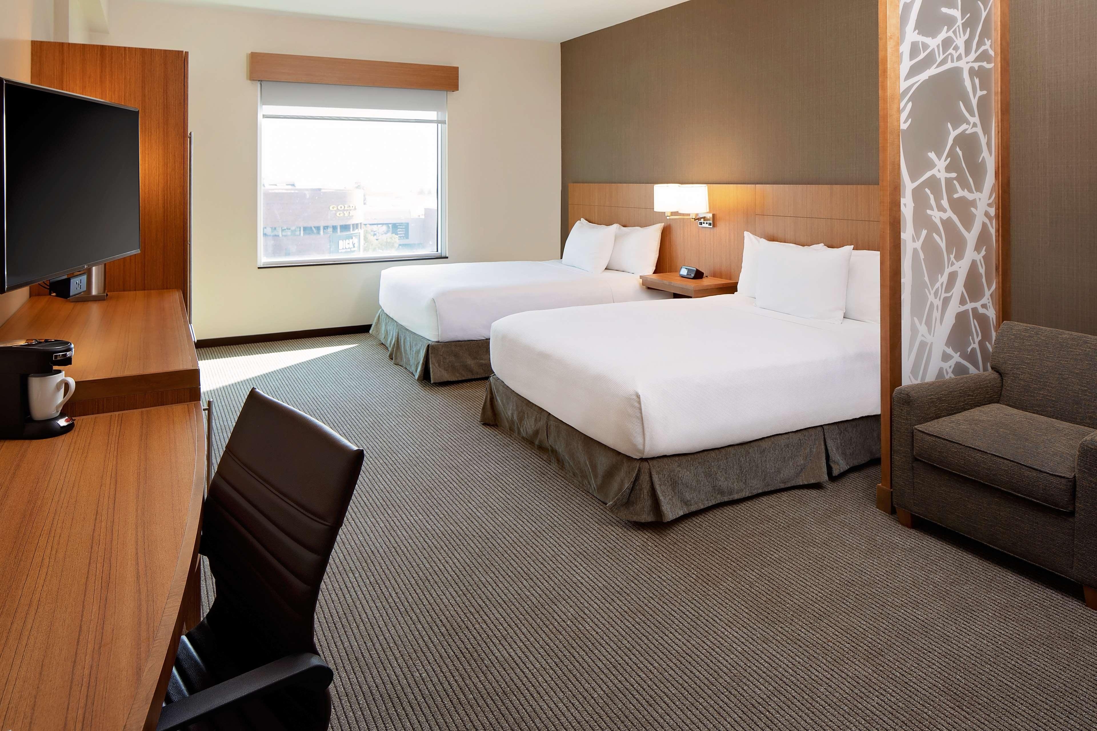 Hyatt Place Glendale/Los Angeles Extérieur photo