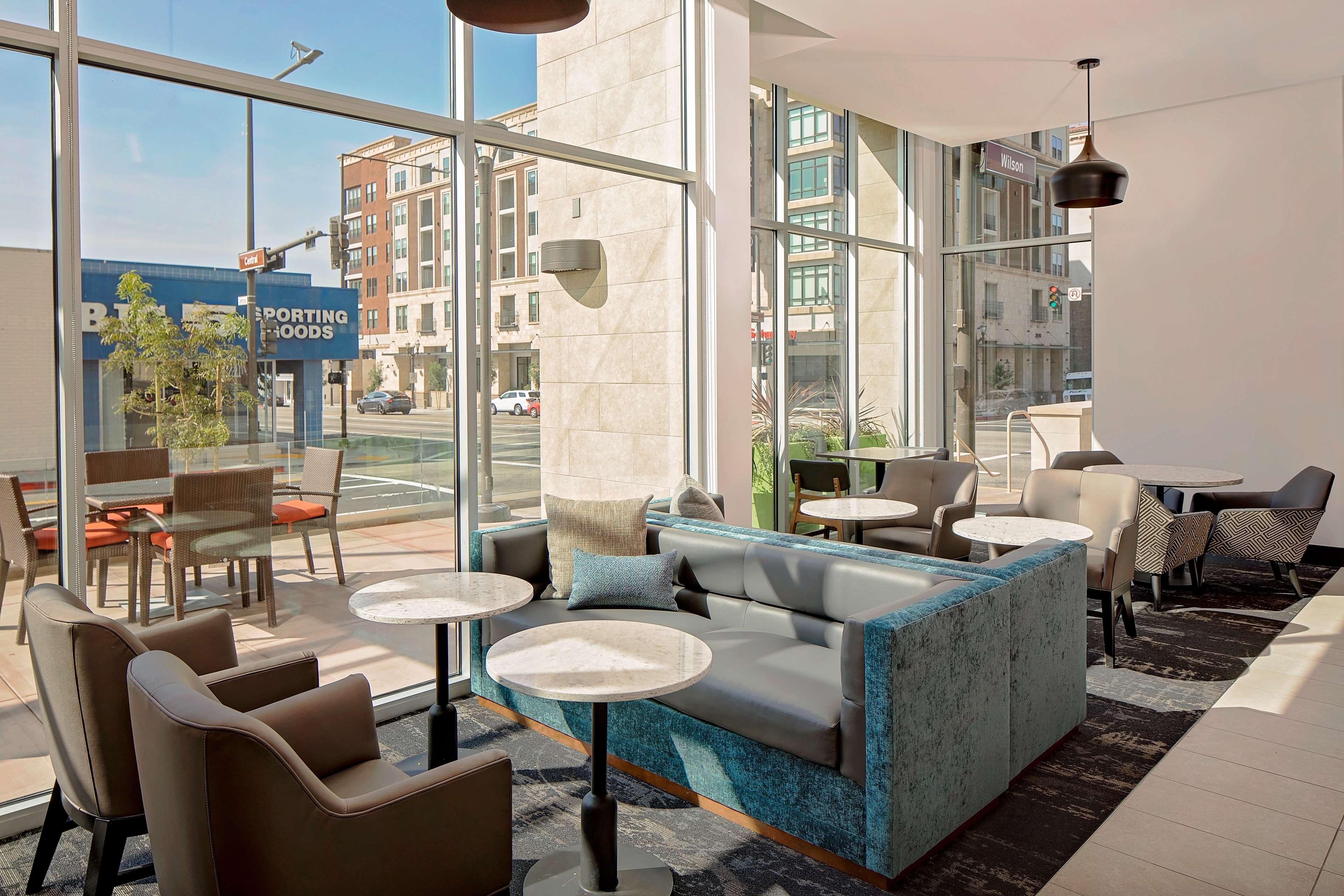 Hyatt Place Glendale/Los Angeles Extérieur photo