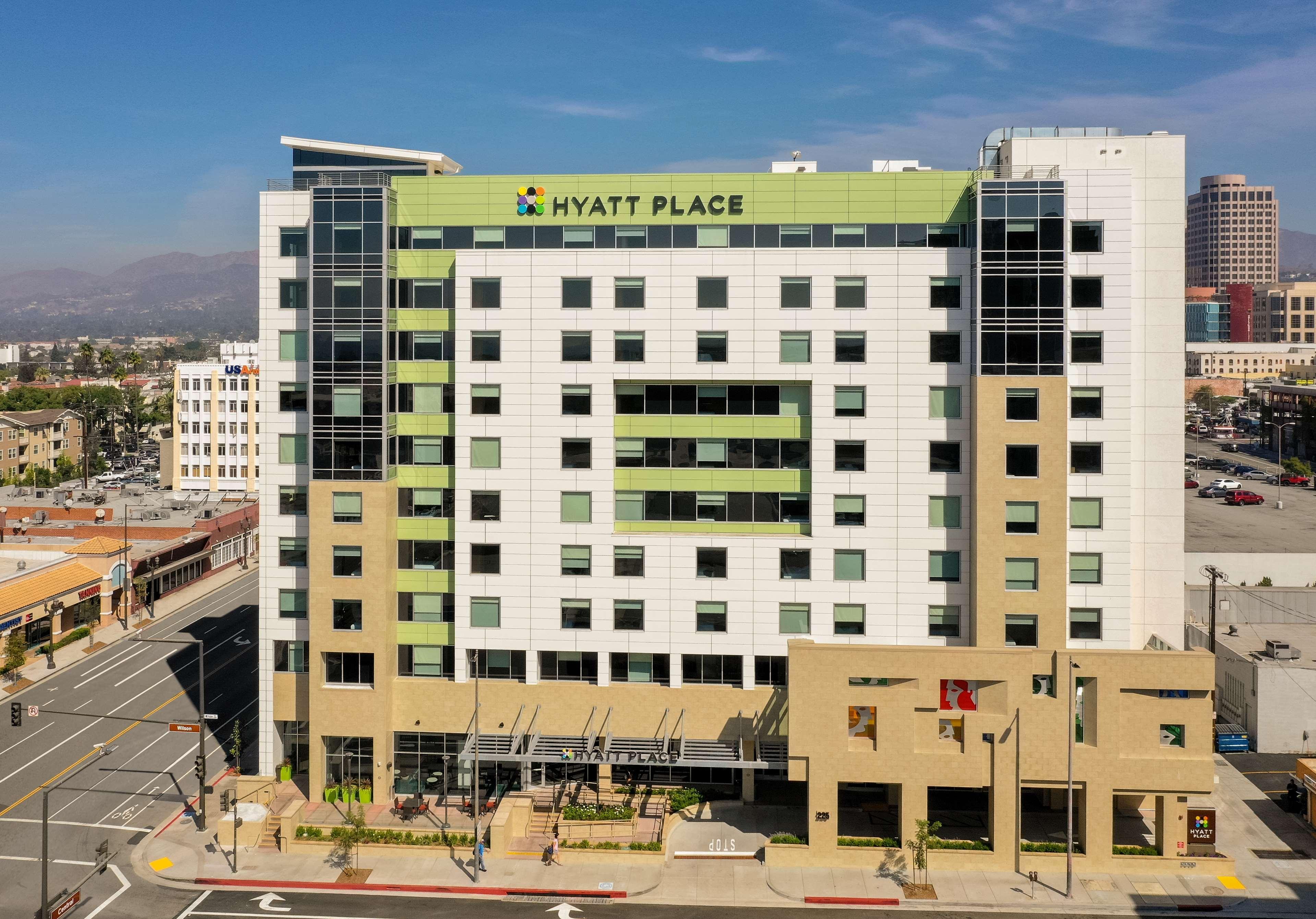 Hyatt Place Glendale/Los Angeles Extérieur photo
